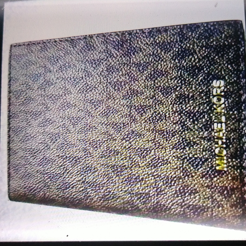 NWOT. Michael Kors Jet Set Passport Wallet